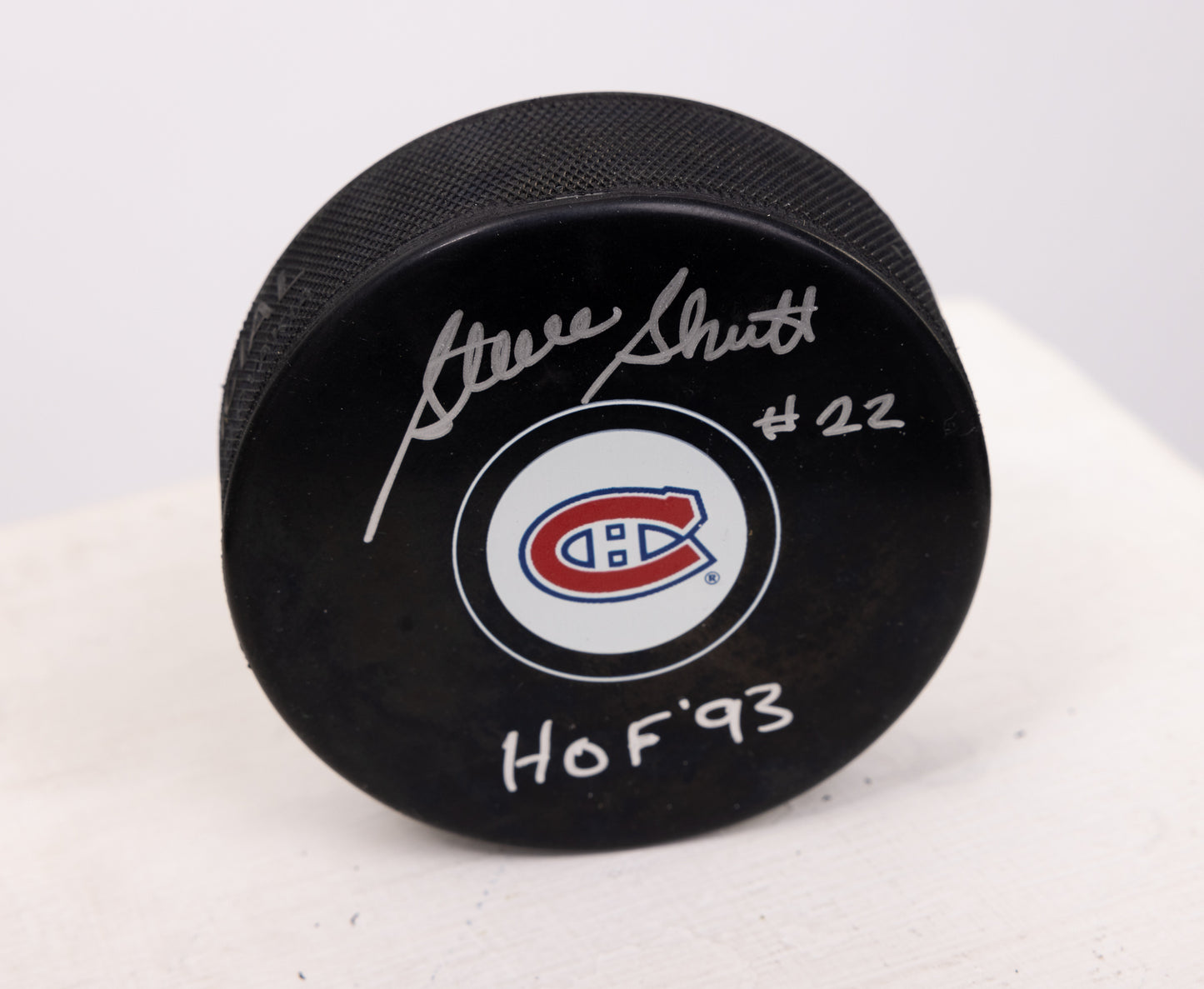 Steve Shut autographed puck with HOF 93 Montreal Canadiens inscription