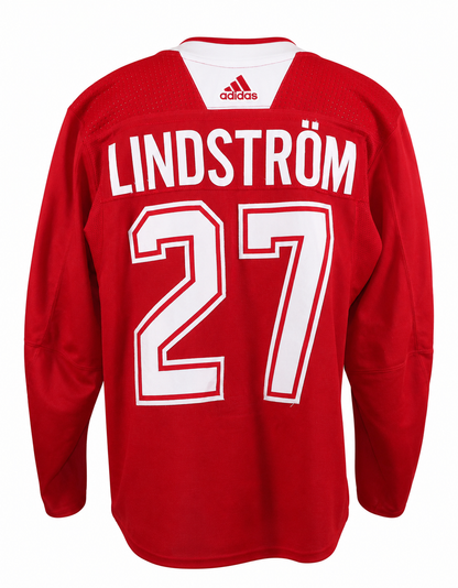 Gustav Lindstrom used Montreal Canadiens practice jersey
