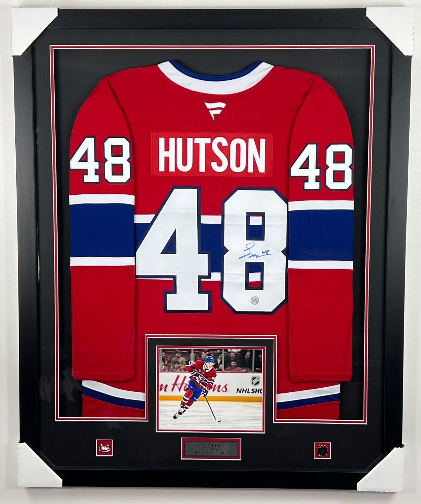 Lane Hutson gilet encadré Fanatics Premium autographié