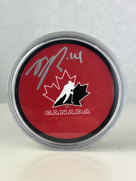 Nick Suzuki rondelle autographiée Team Canada Upper Deck Authenticated