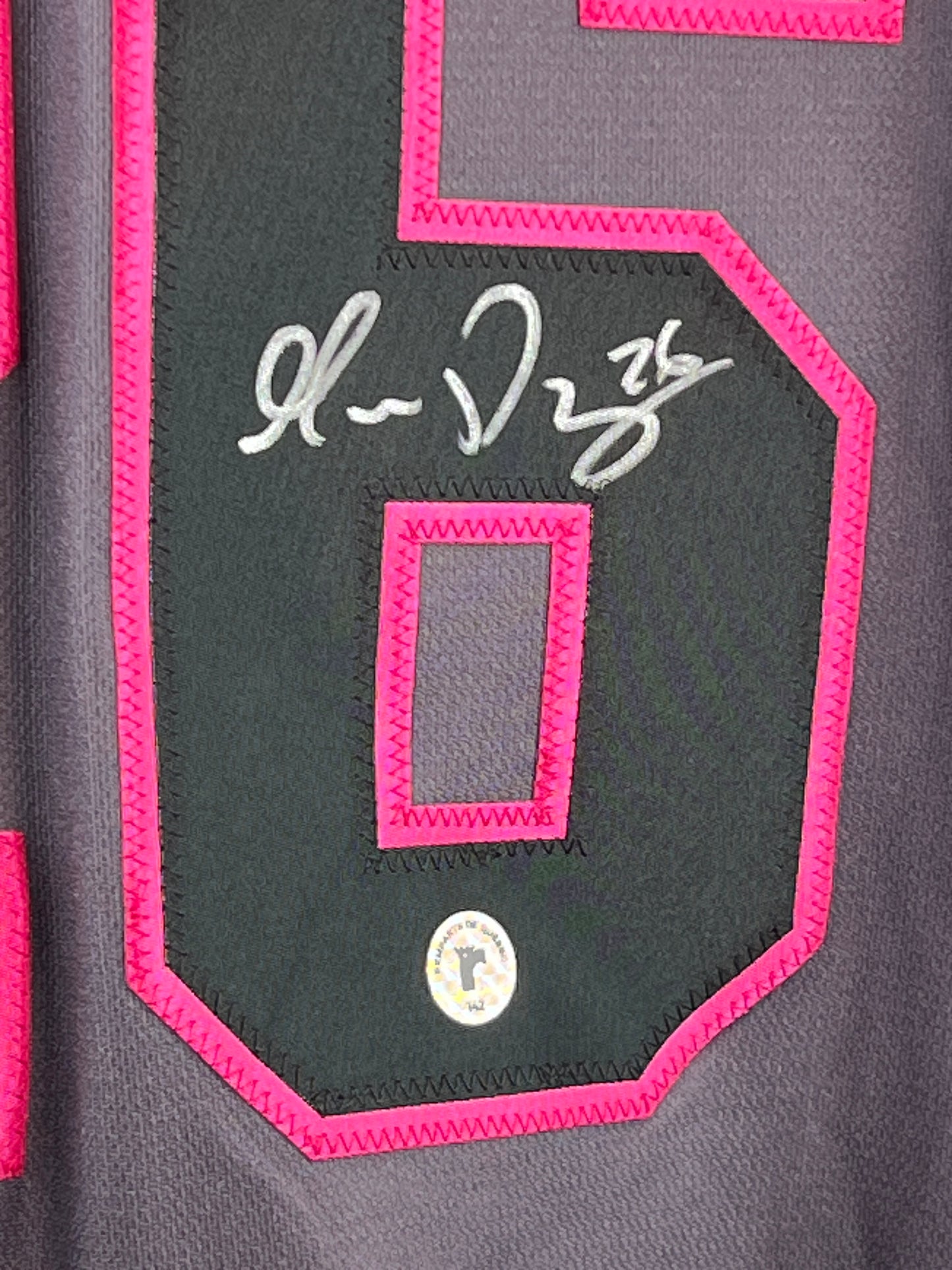 Maddox Dagenais gilet game-used des Remparts de Québec 2025-26 autographié et authentifié