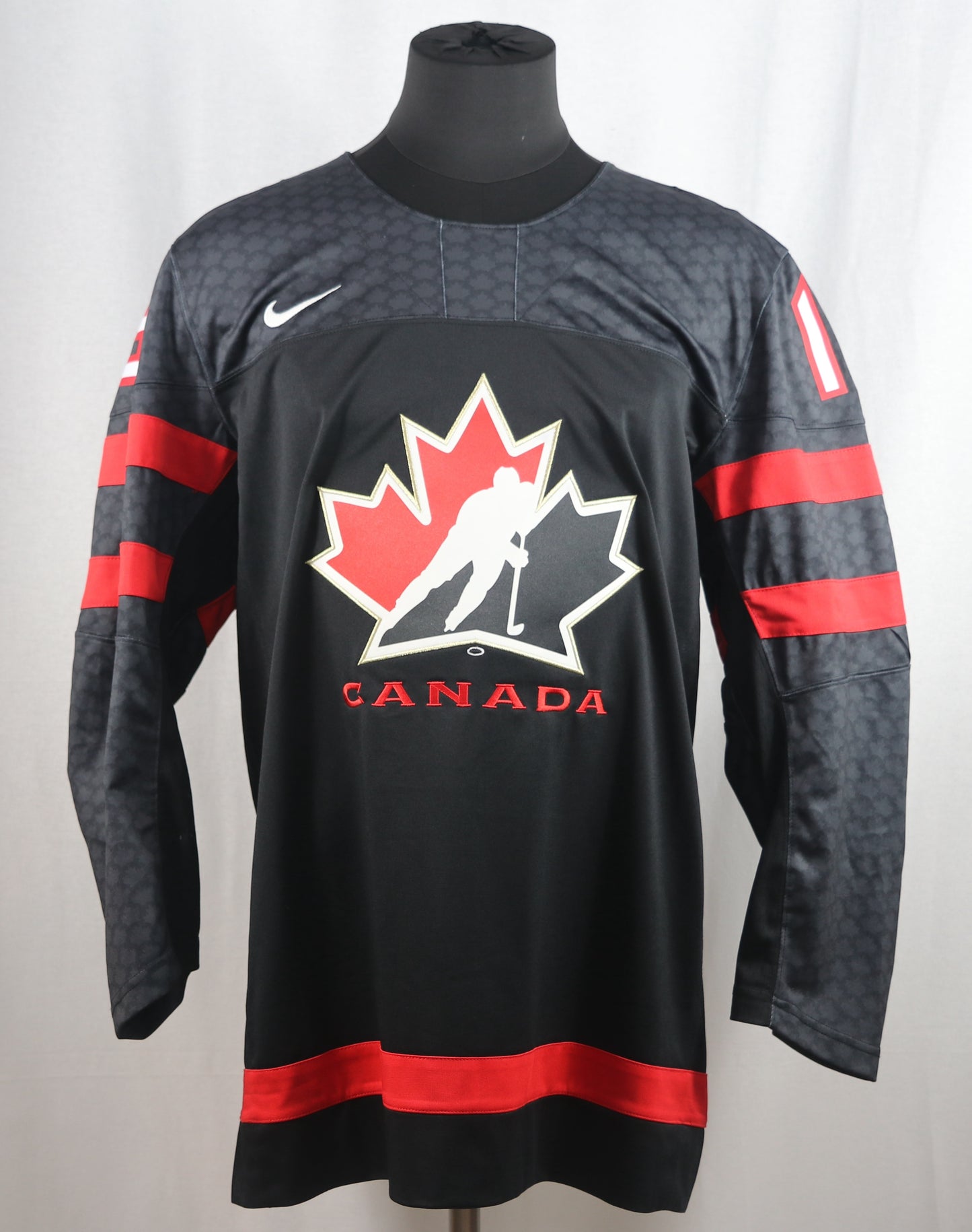 Quinton Byfield UDA Certified Autographed Team Canada Jersey