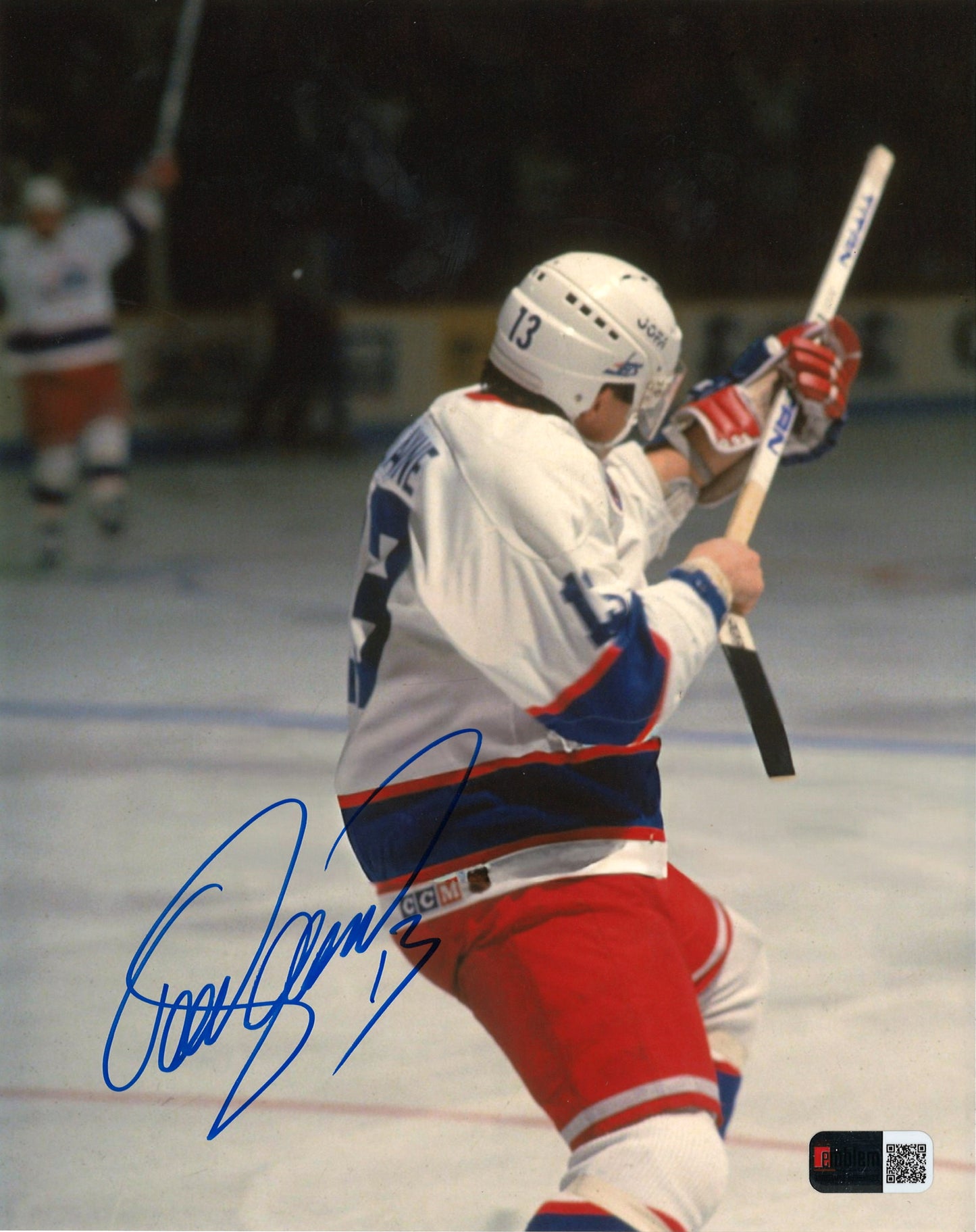 Teemu Selanne signed 8x10 Photo Winnipeg Jets - celebration