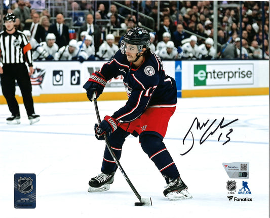 Johnny Gaudreau 8x10 autographiée gilet bleu- Blue Jackets de Columbus