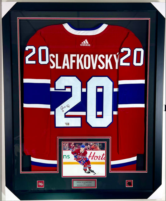 Juraj Slafkovsky gilet encadré Adidas autographié
