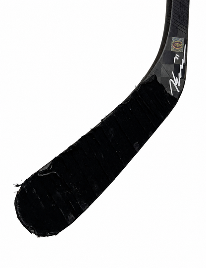 Jake Evans bâton GAME-USED ET AUTOGRAPHIÉ du Canadiens de Montréal