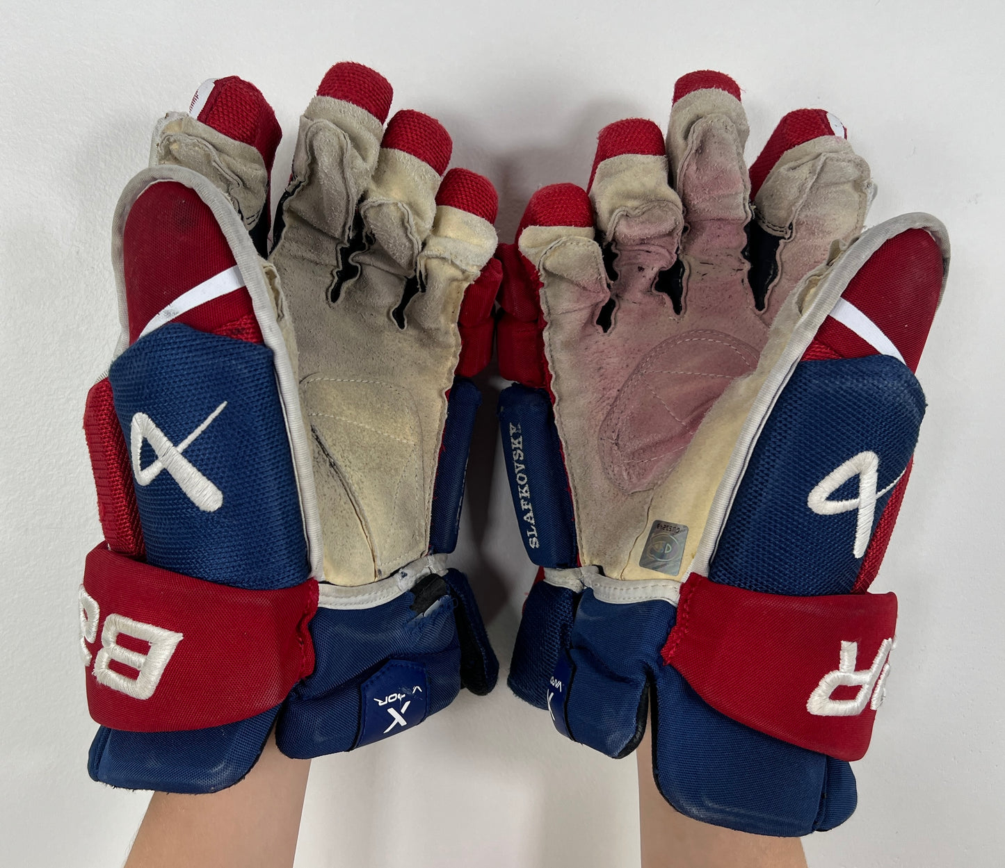 Juraj Slafkovsky game-used gloves Montreal Canadiens