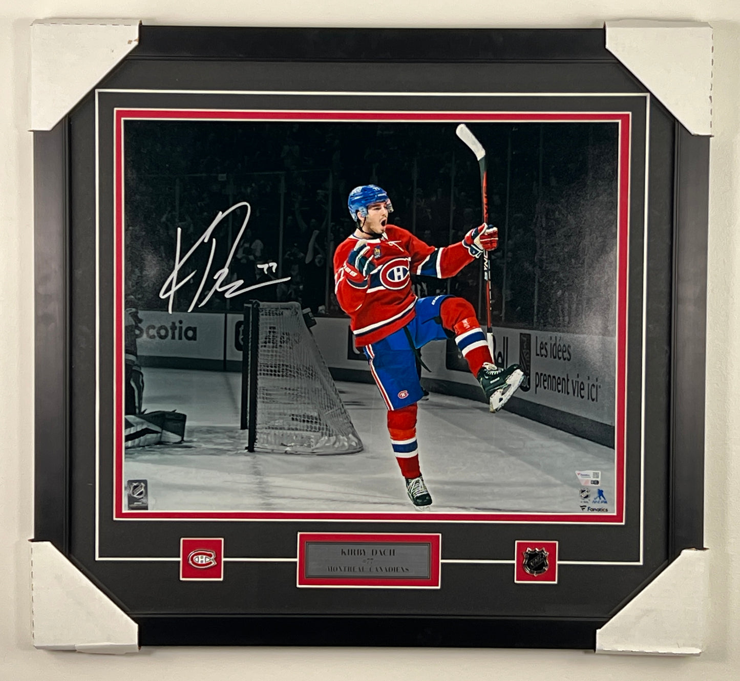 Kirby Dach autographed 16x20 framed photo CELEBRATION (Montreal Canadiens)