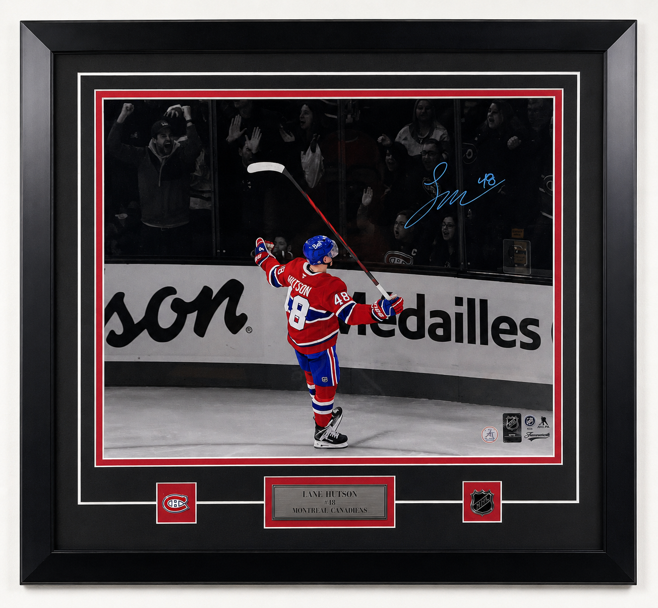 Lane Hutson framed 16x20 photo CELEBRATING GOAL
Montreal Canadiens