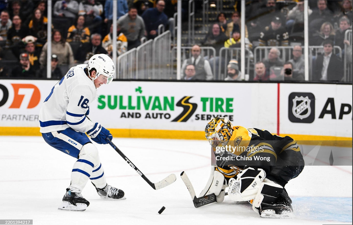 Mitch Marner game-used stick Toronto Maple Leafs -Boston Bruins with certificate and photomatch