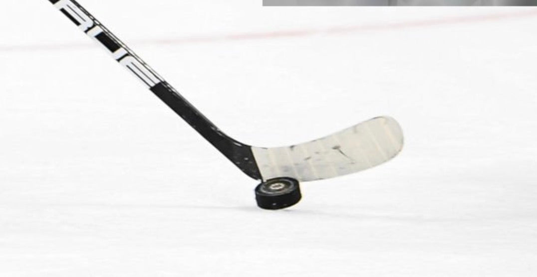 Mitch Marner game-used stick Toronto Maple Leafs -Boston Bruins with certificate and photomatch
