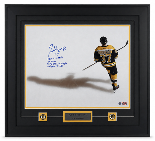 Patrice Bergeron photo 16x20 autographed and framed with 4 inscriptions (Bruins de Boston)