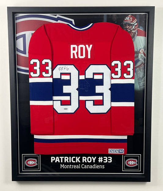 Patrick Roy gilet CCM encadré, sérigraphié et autographié du Canadiens de Montréal
