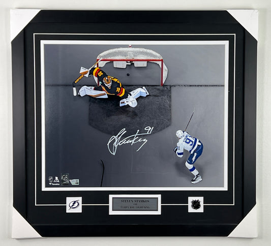 Framed 16x20 photo of Steven Stamkos' 500th NHL goal (Tampa Bay Lightning)