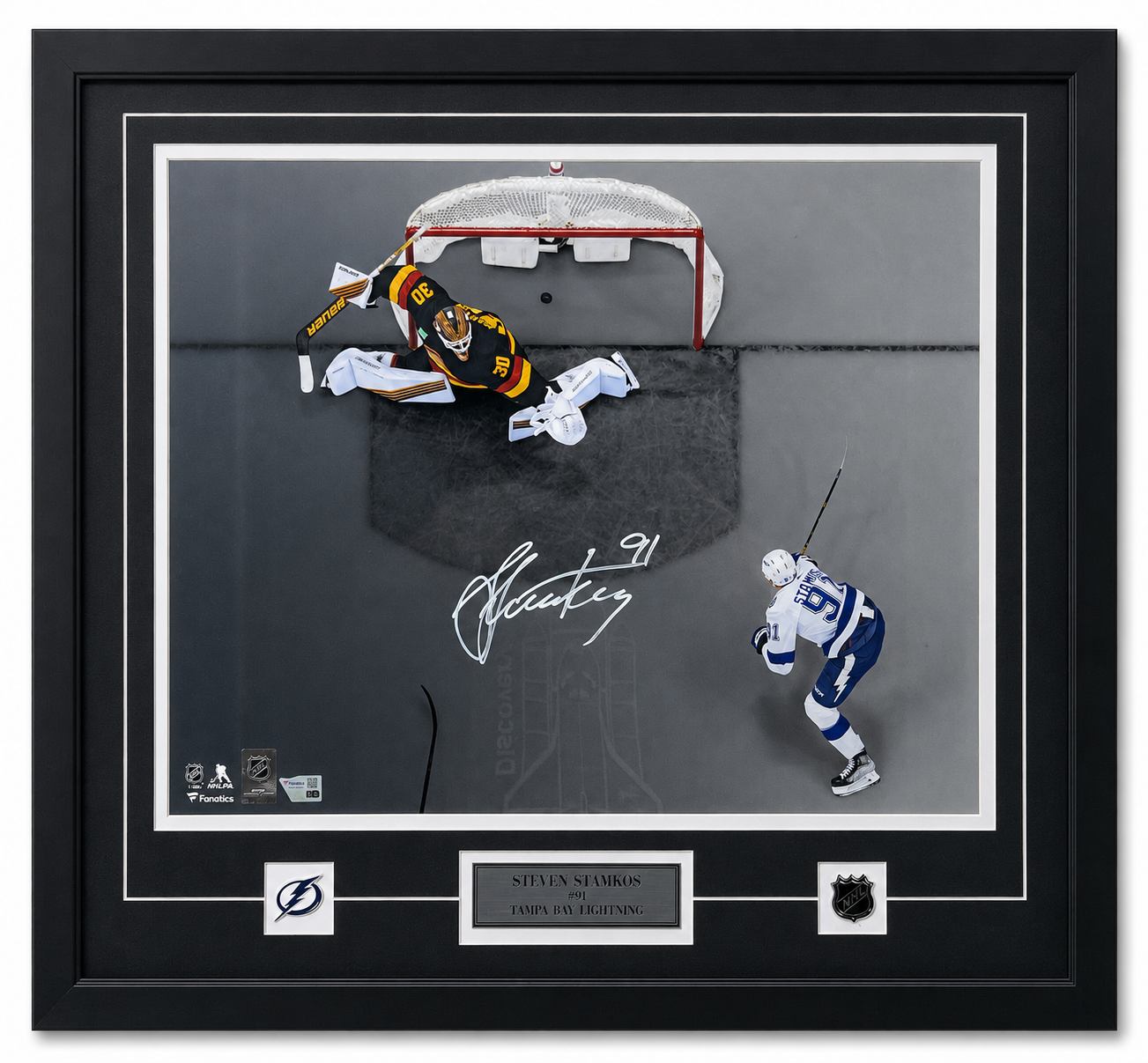 Framed 16x20 photo of Steven Stamkos' 500th NHL goal (Tampa Bay Lightning)