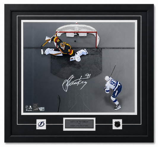 Framed 16x20 photo of Steven Stamkos' 500th NHL goal (Tampa Bay Lightning)