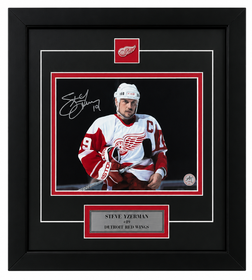Framed 8x10 Steve Yzerman photo with pin and plaque Detroit Red Wings